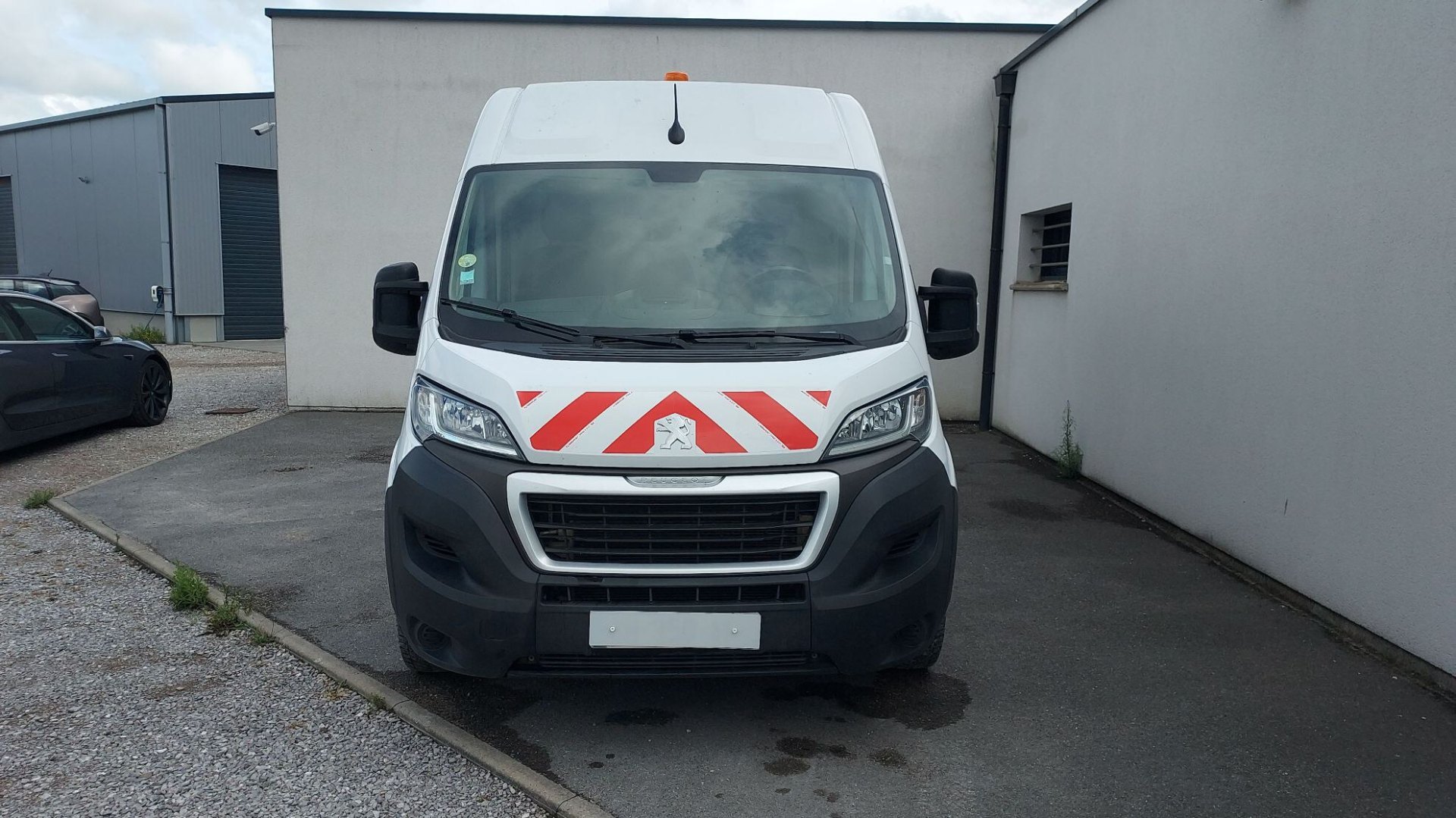 PEUGEOT BOXER TOLE 335 L2H2 BLUEHDI 120 S&S PREMIUM, photo 4