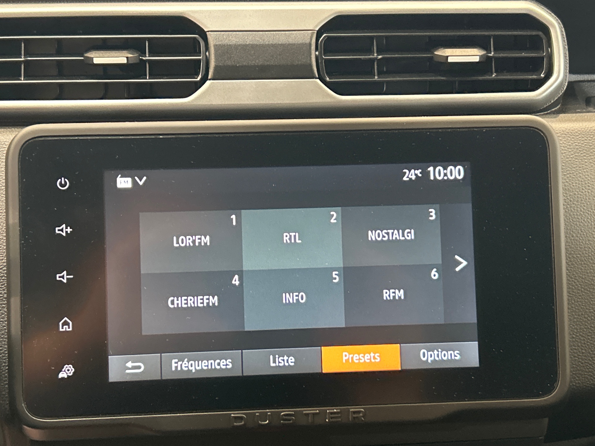 Photo 15 du véhicule DACIA DUSTER