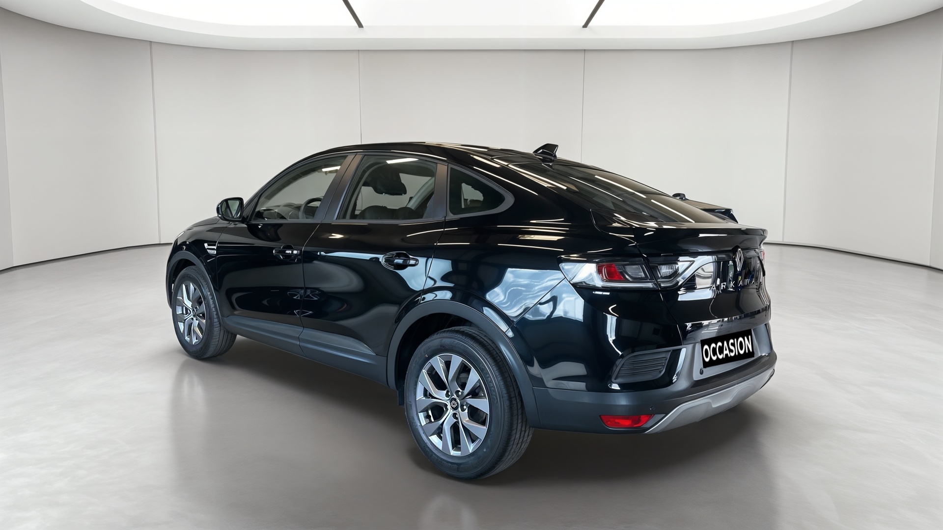 Photo 4 du véhicule RENAULT ARKANA