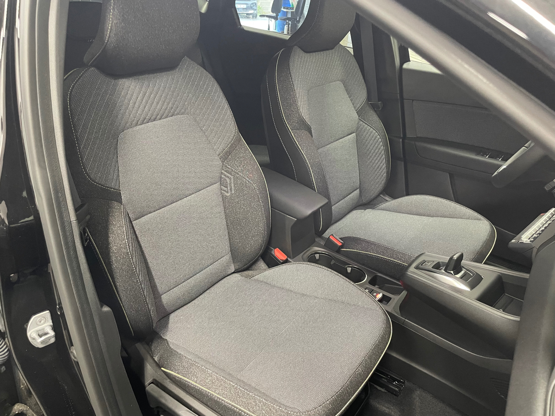Photo 10 du véhicule RENAULT CAPTUR