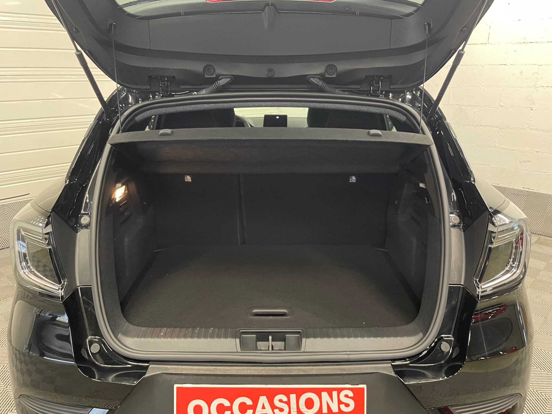 Photo 12 du véhicule RENAULT CAPTUR