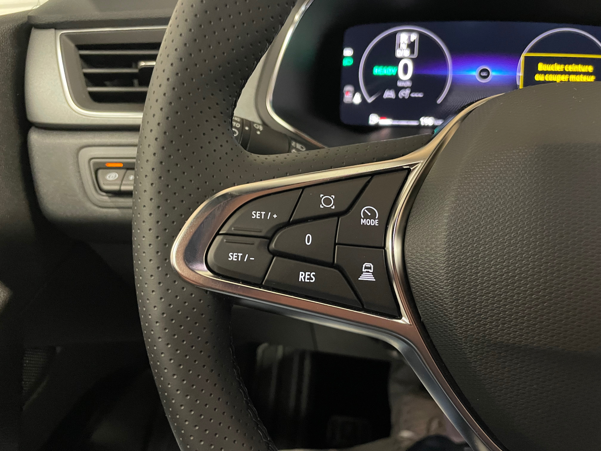 Photo 23 du véhicule RENAULT CAPTUR