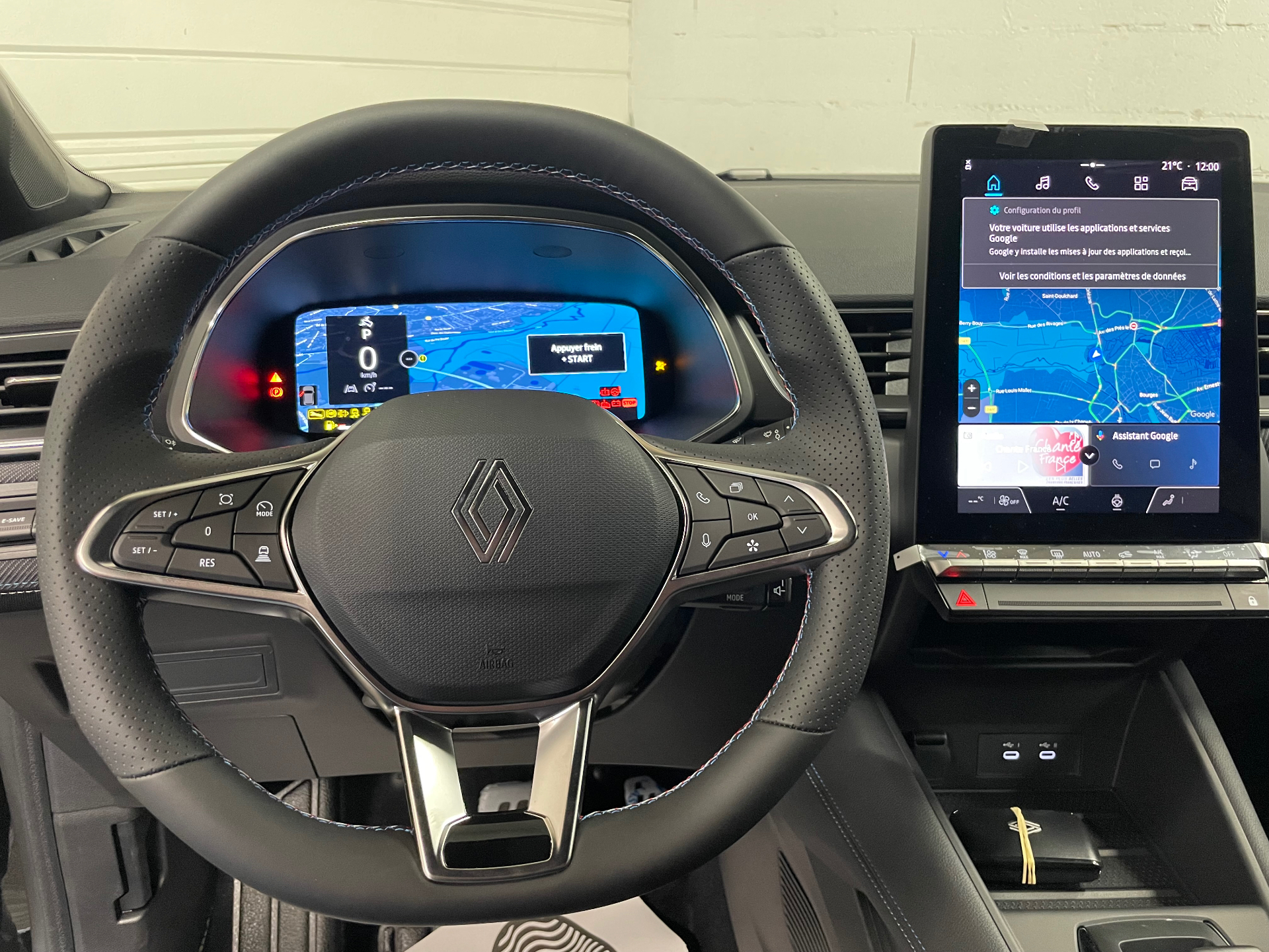 Photo 14 du véhicule RENAULT CAPTUR
