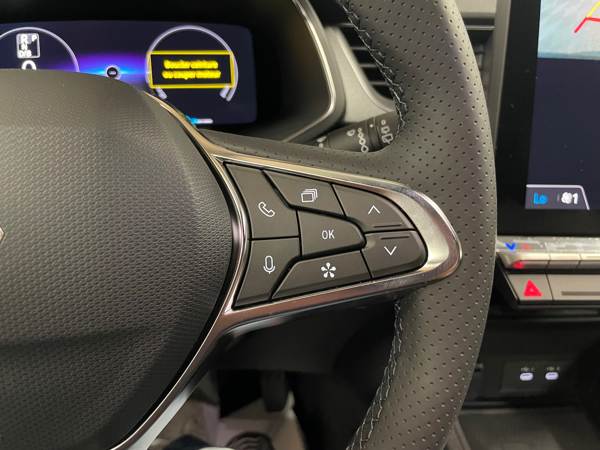Photo 22 du véhicule RENAULT CAPTUR