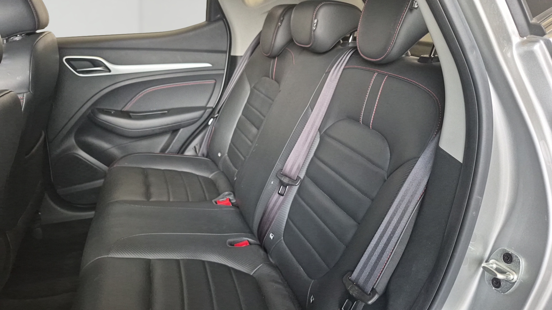 Photo 11 du véhicule MG ZS