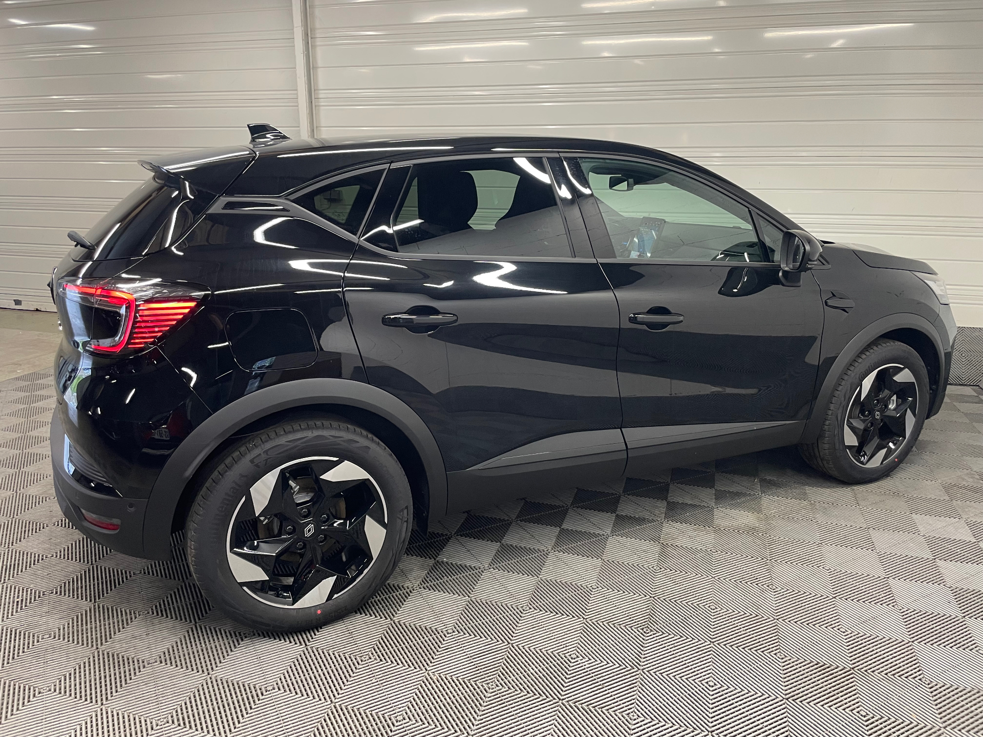 Photo 7 du véhicule RENAULT CAPTUR