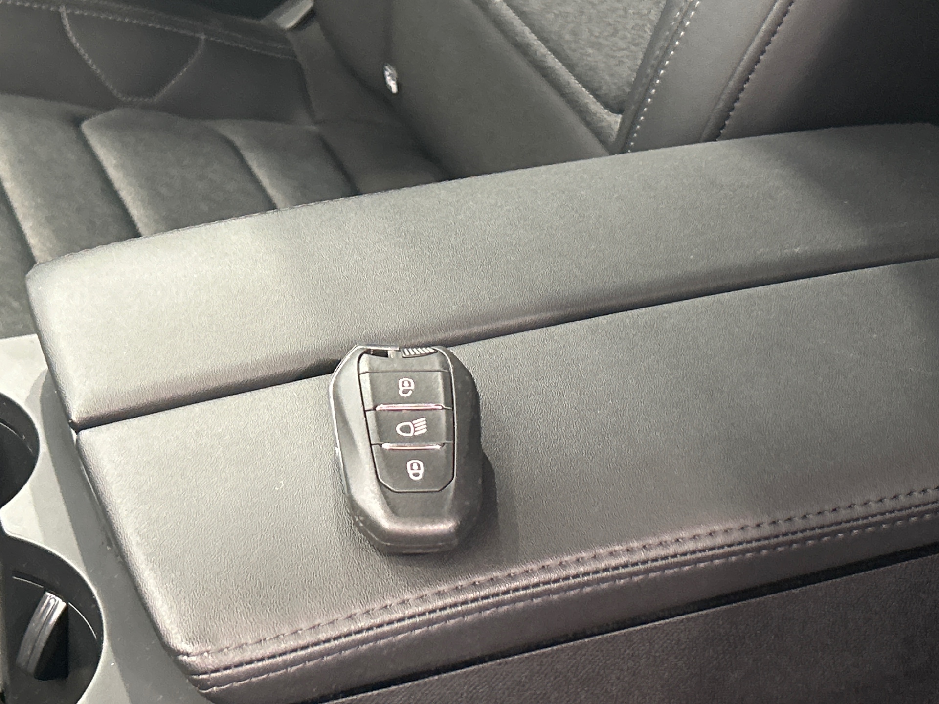 Photo 35 du véhicule CITROEN C5 AIRCROSS