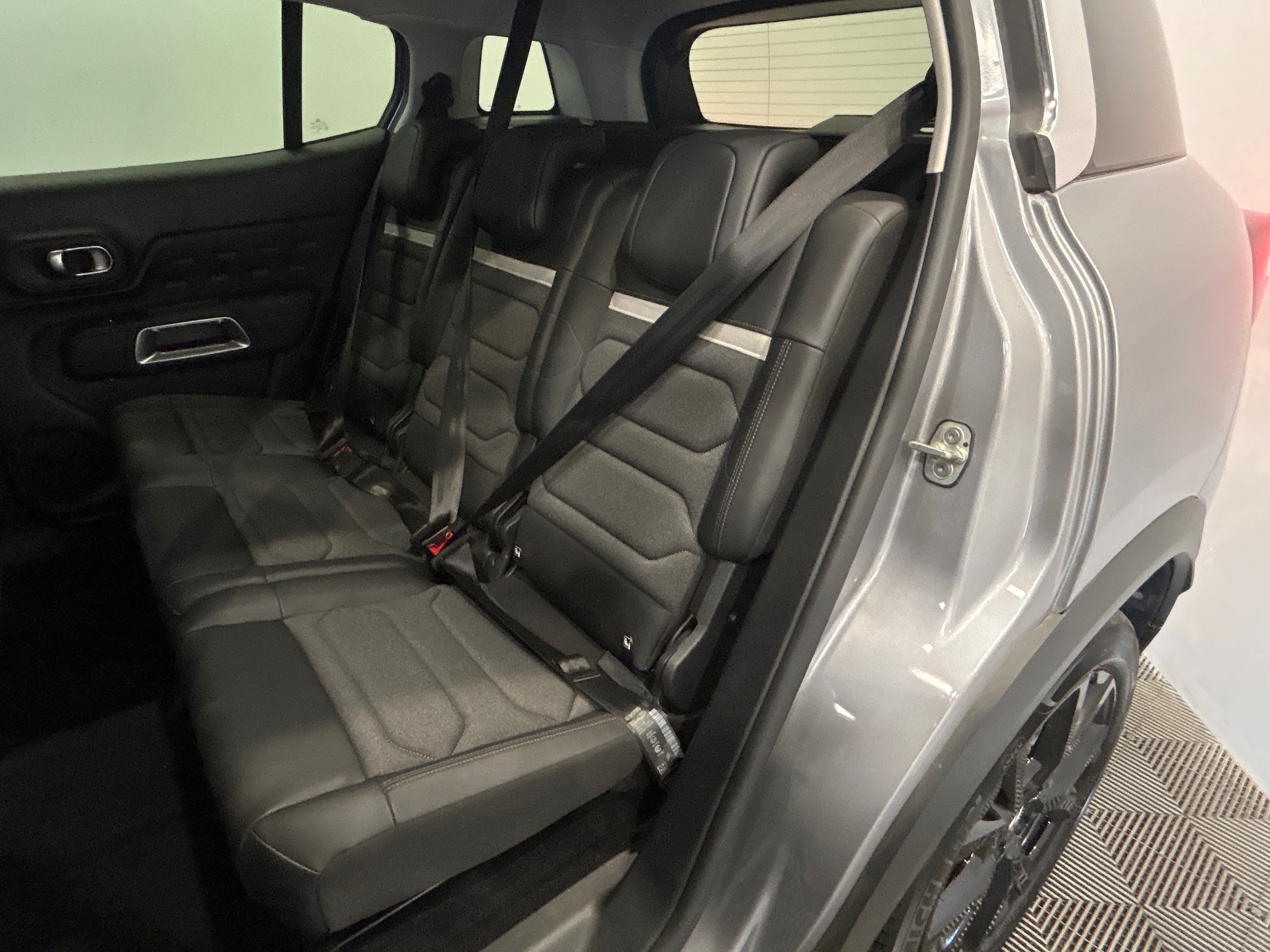 Photo 10 du véhicule CITROEN C5 AIRCROSS