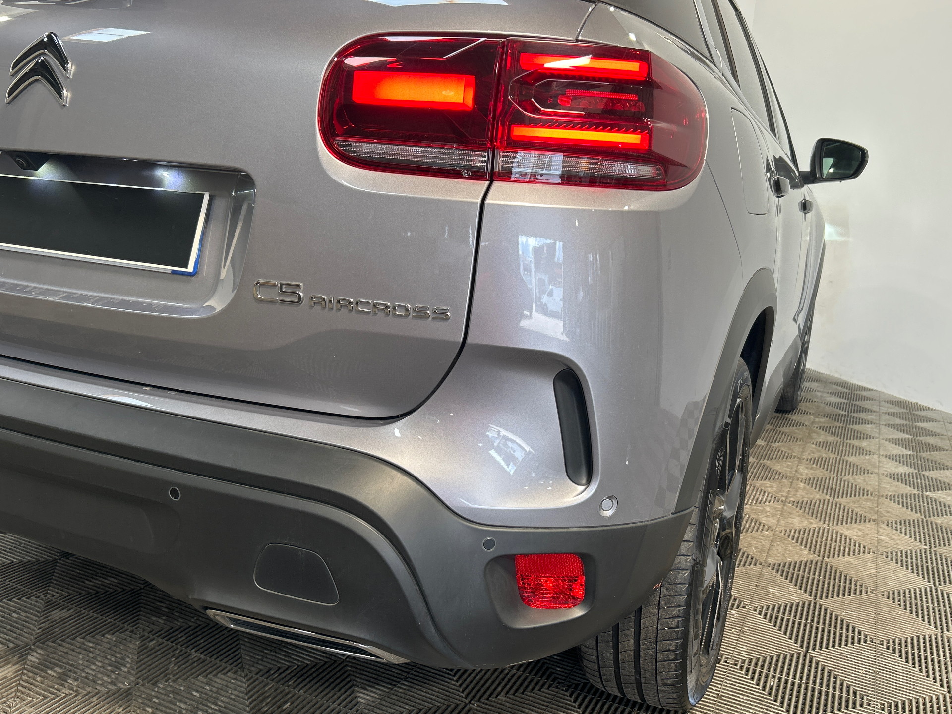 Photo 8 du véhicule CITROEN C5 AIRCROSS