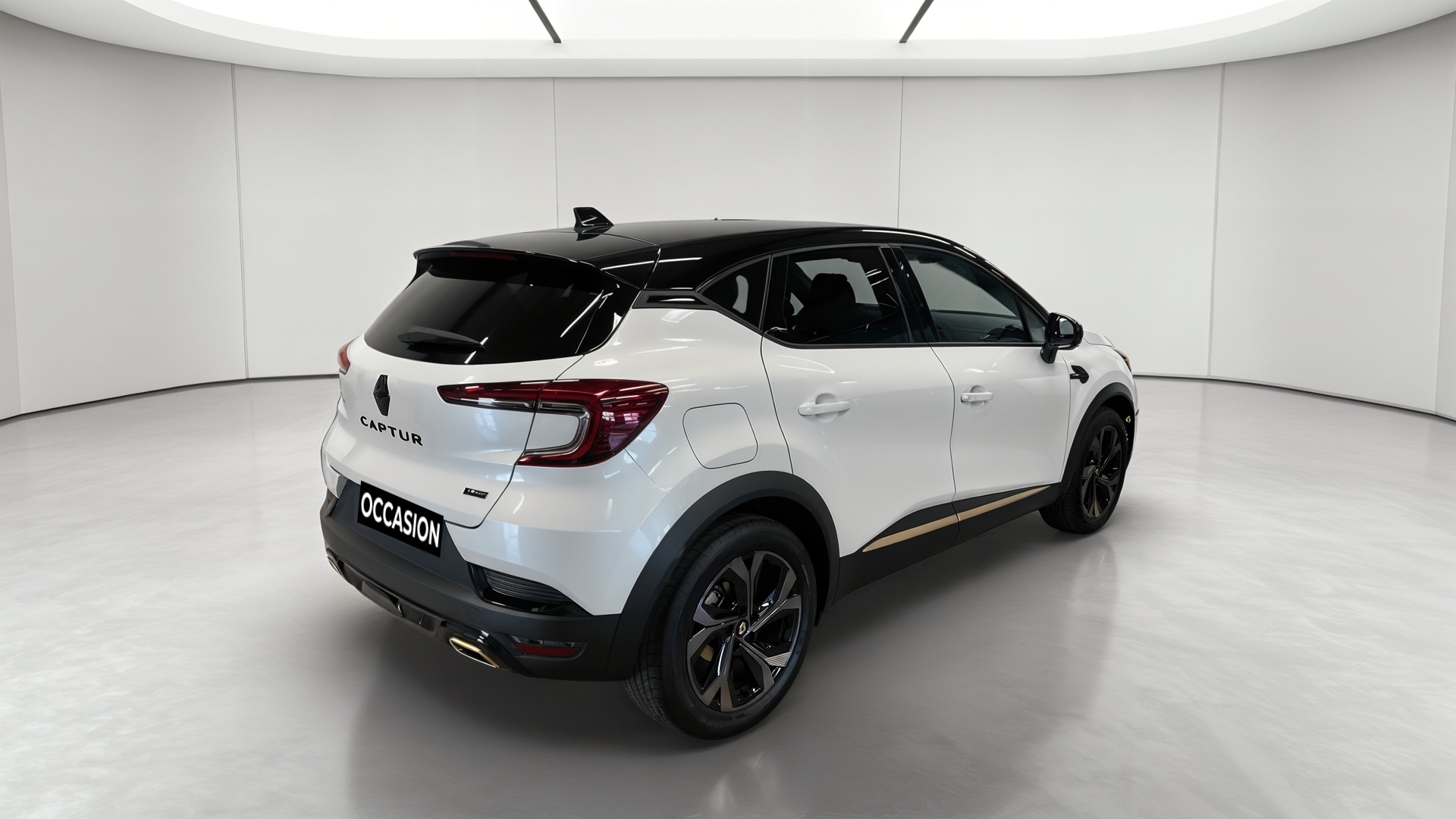 Photo 6 du véhicule RENAULT CAPTUR