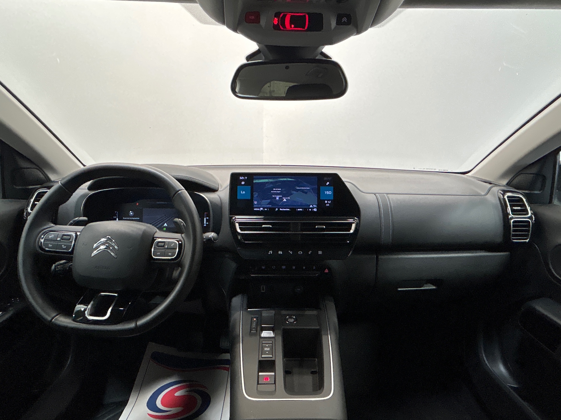Photo 28 du véhicule CITROEN C5 AIRCROSS