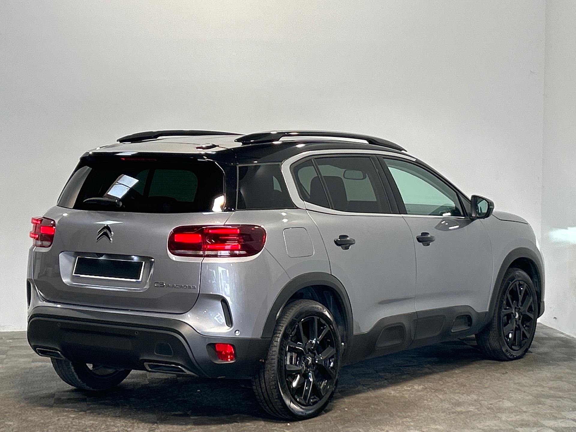 Photo 3 du véhicule CITROEN C5 AIRCROSS