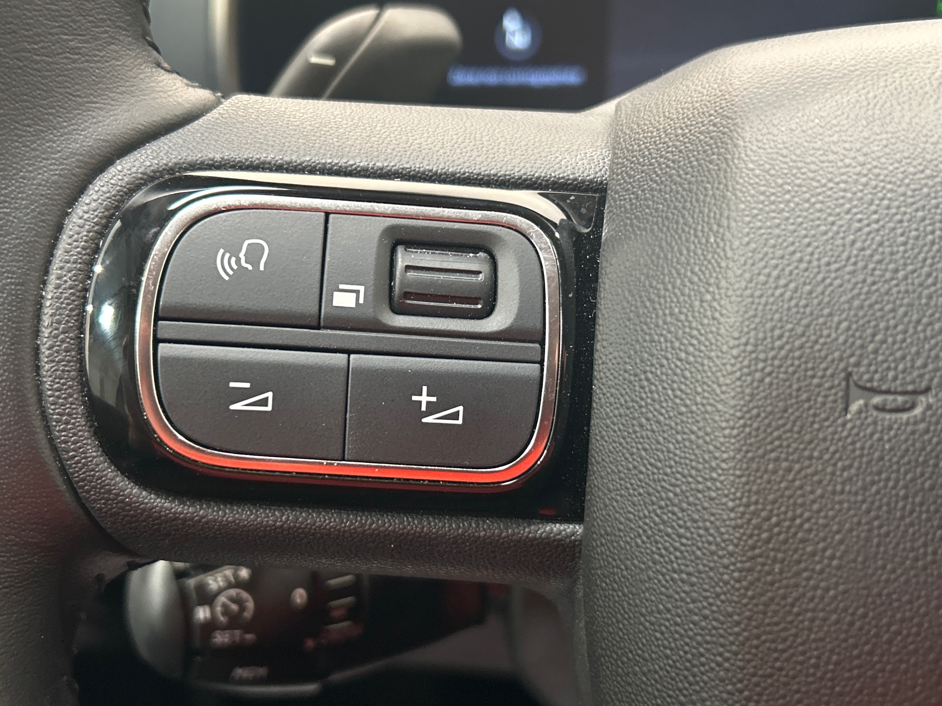 Photo 24 du véhicule CITROEN C5 AIRCROSS
