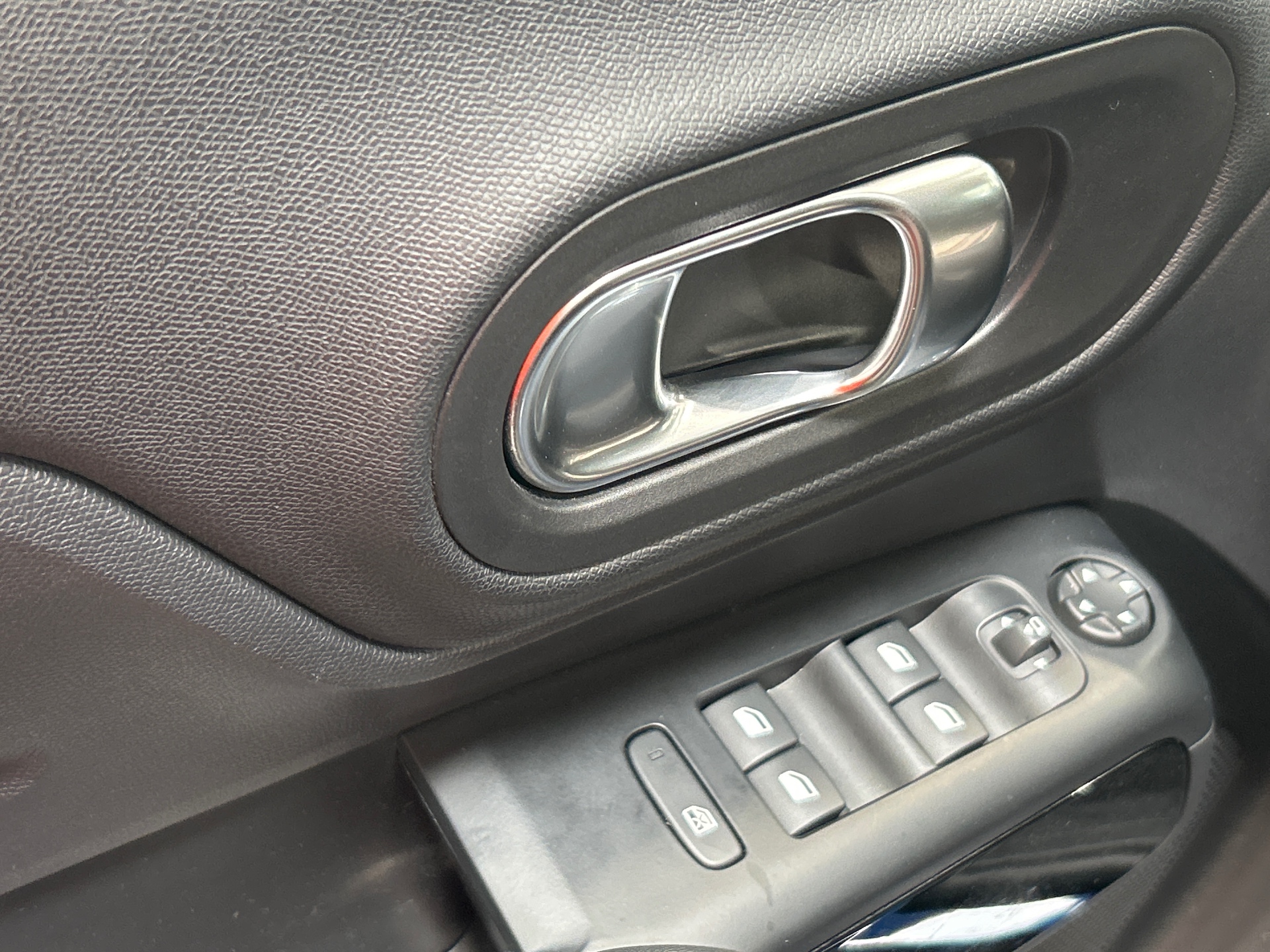 Photo 30 du véhicule CITROEN C5 AIRCROSS
