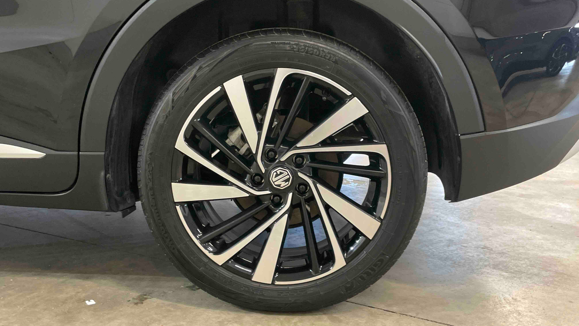 Photo 20 du véhicule MG ZS