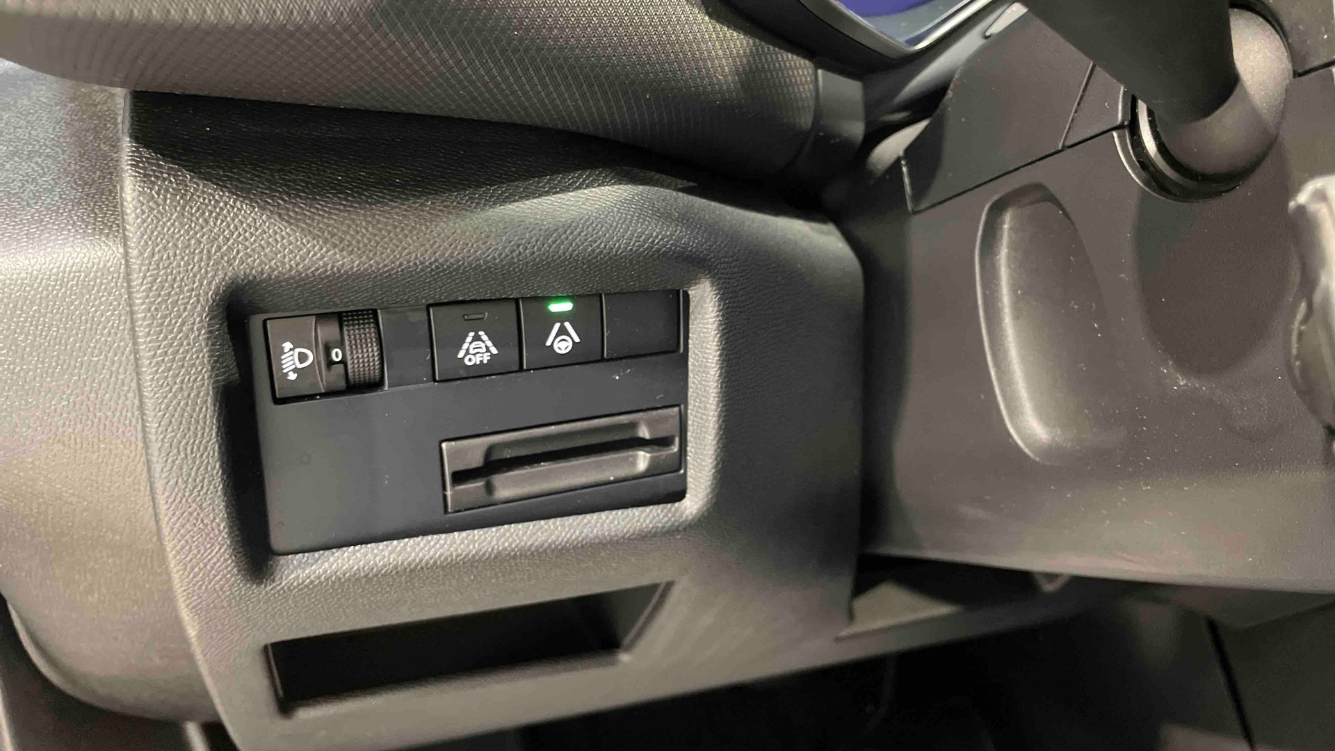 Photo 28 du véhicule CITROEN C5 AIRCROSS