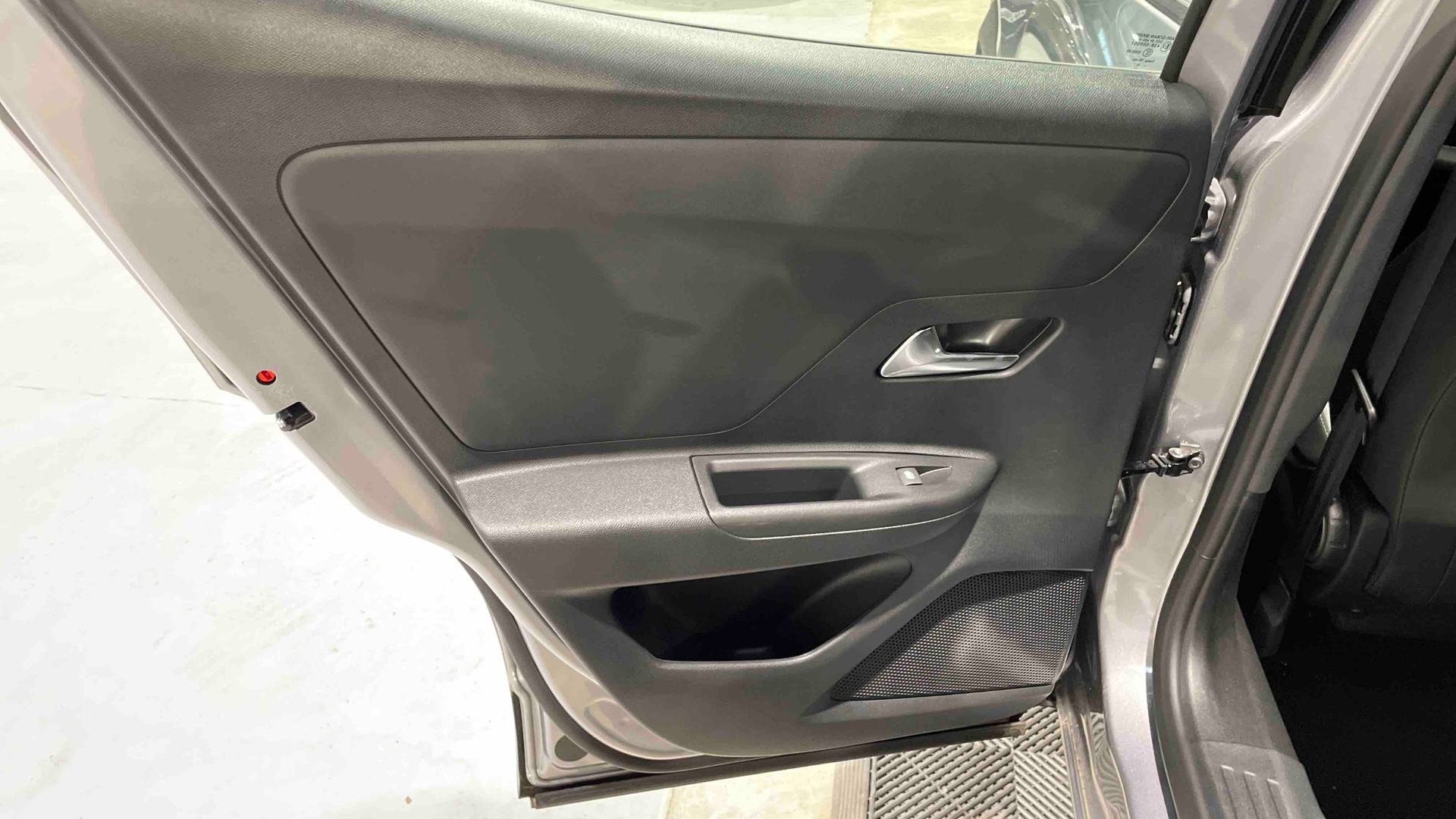 Photo 30 du véhicule OPEL MOKKA