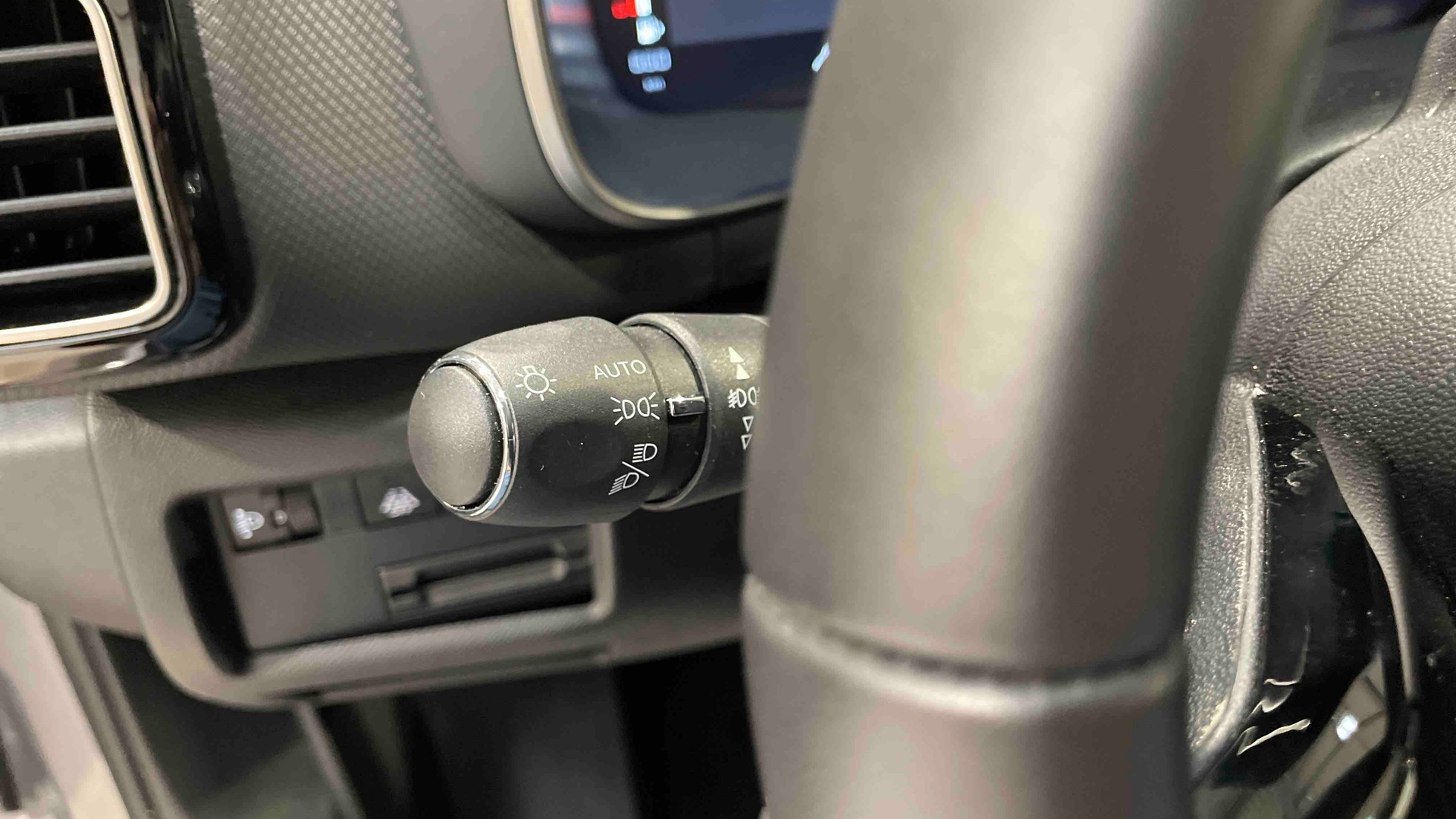 Photo 27 du véhicule CITROEN C5 AIRCROSS