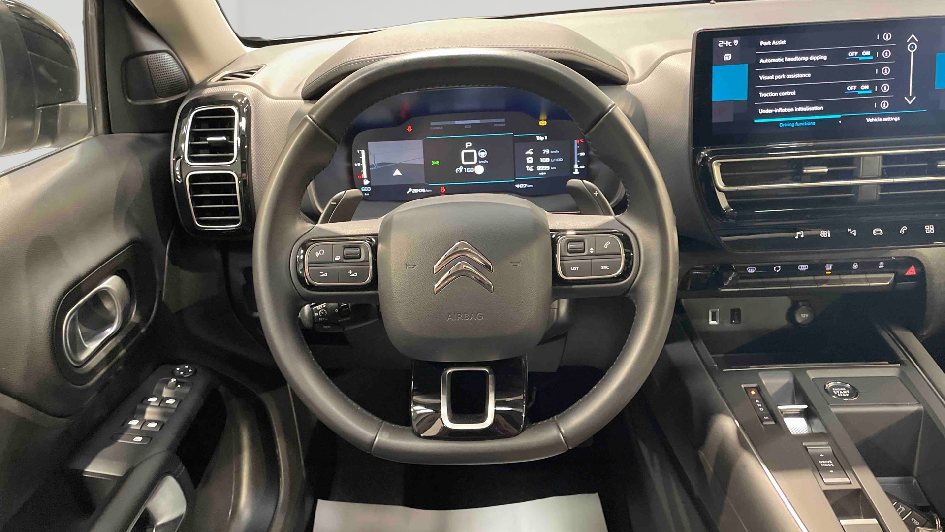 Photo 8 du véhicule CITROEN C5 AIRCROSS