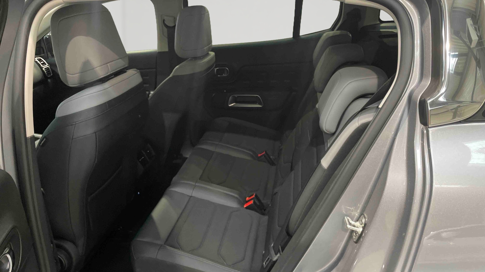 Photo 11 du véhicule CITROEN C5 AIRCROSS