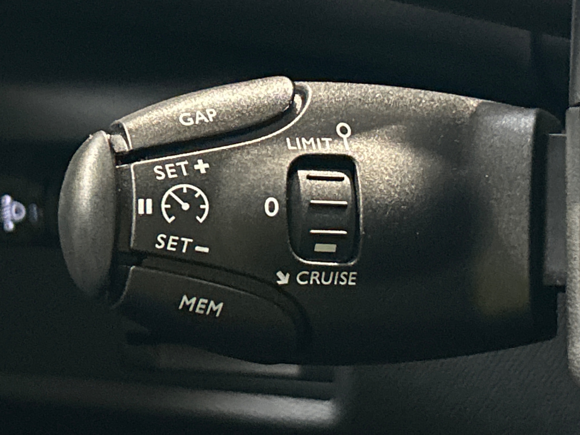 Photo 30 du véhicule CITROEN C5 AIRCROSS