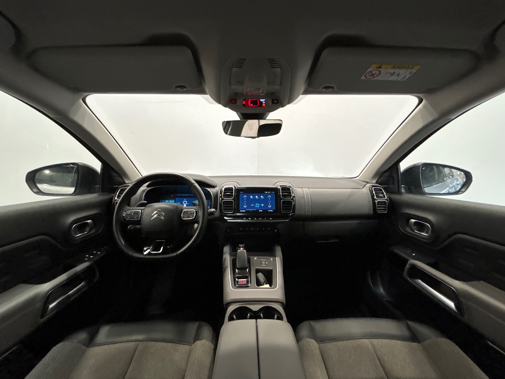 Photo 29 du véhicule CITROEN C5 AIRCROSS