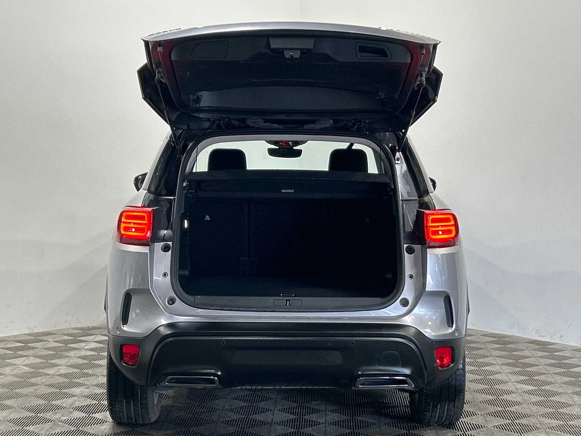 Photo 36 du véhicule CITROEN C5 AIRCROSS