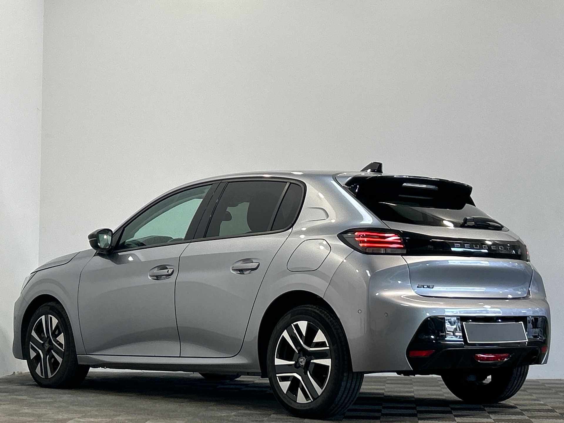 Photo 4 du véhicule PEUGEOT 208