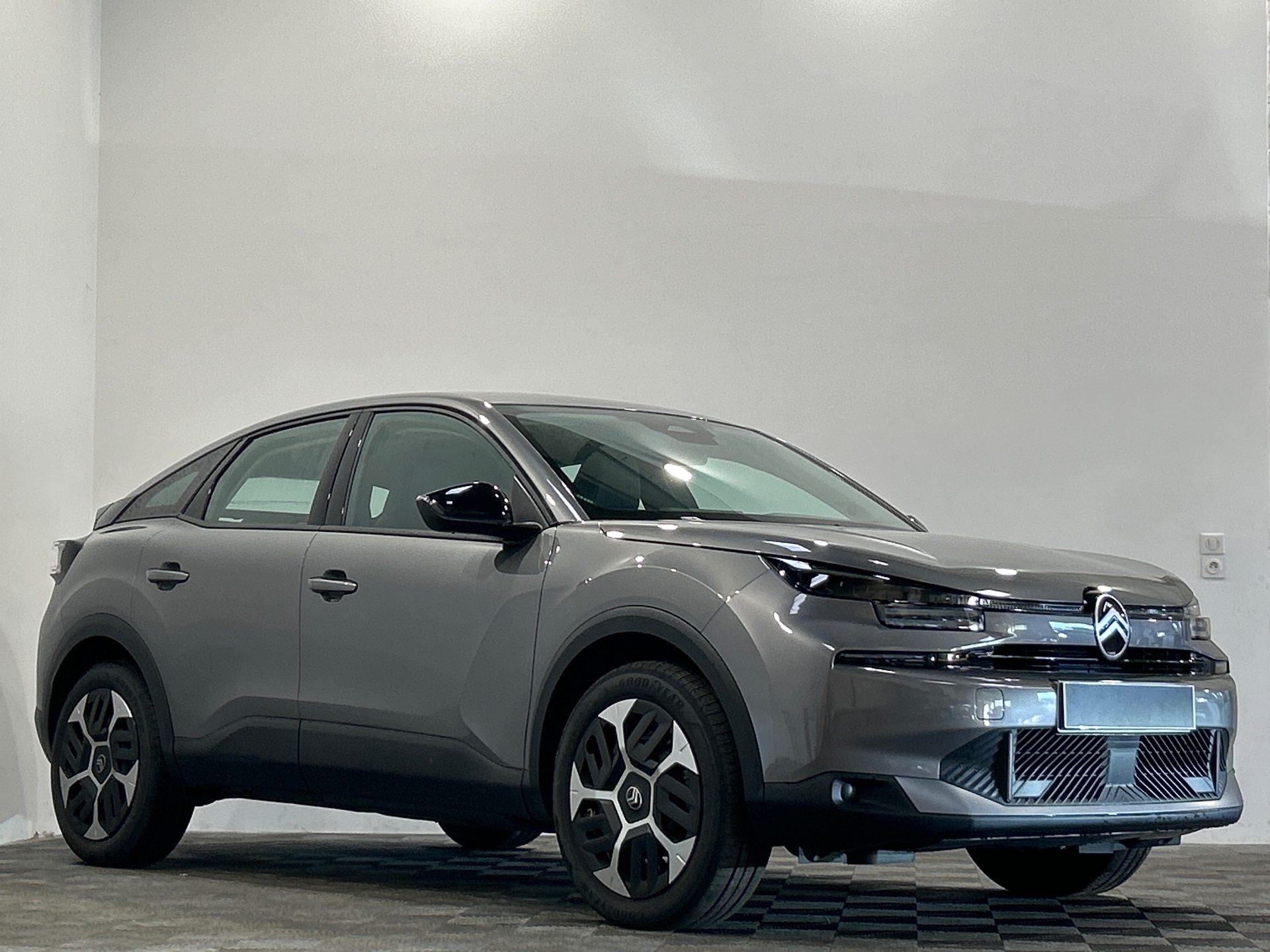 Photo 2 du véhicule CITROEN C4
