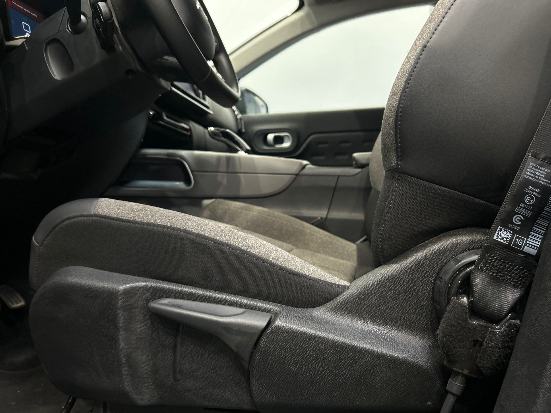 Photo 33 du véhicule CITROEN C5 AIRCROSS