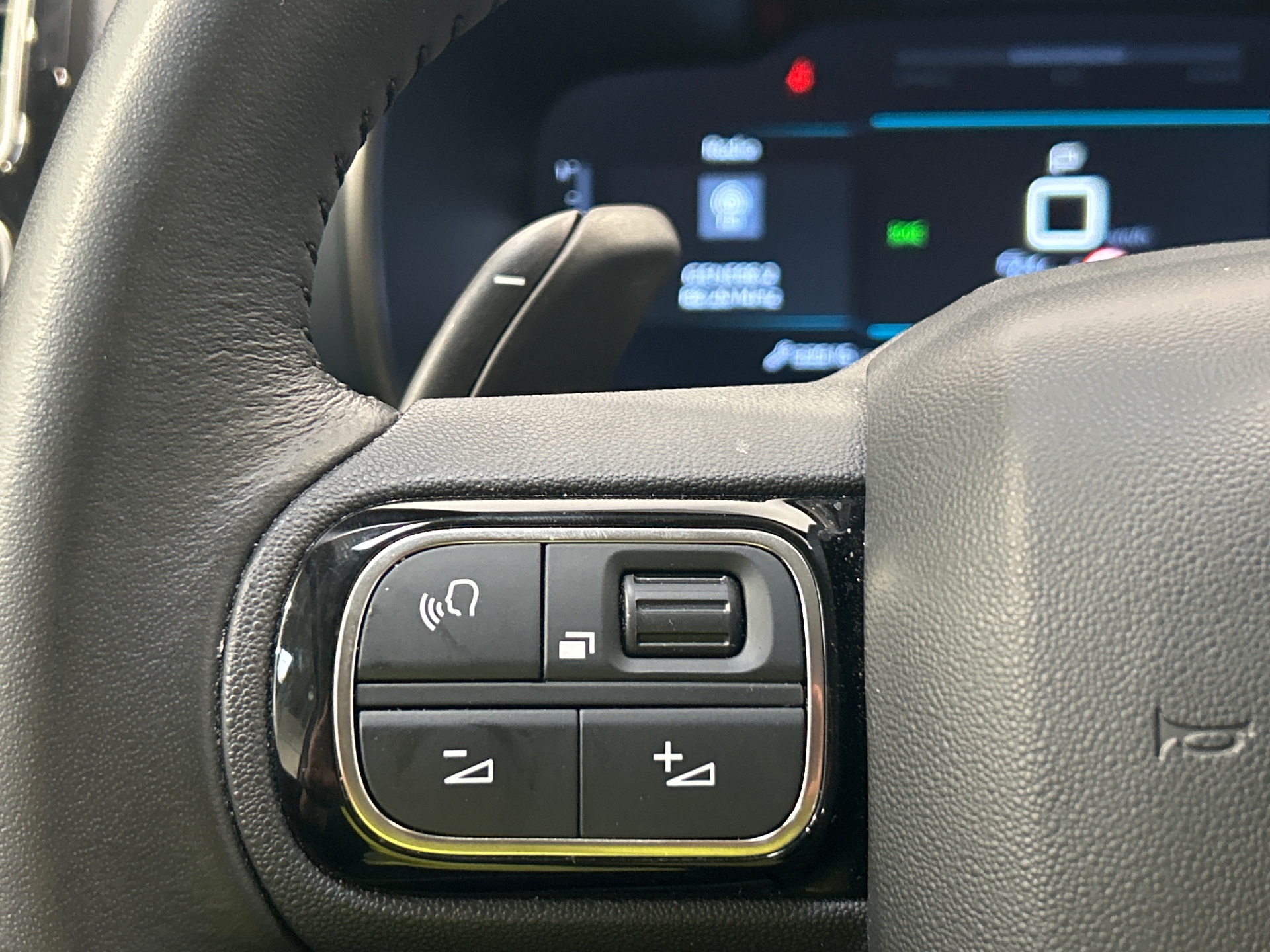 Photo 25 du véhicule CITROEN C5 AIRCROSS