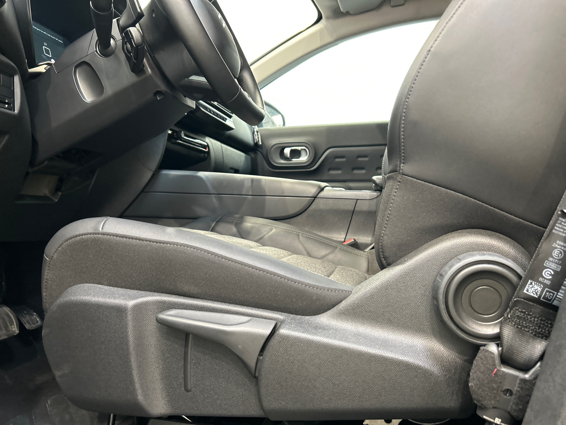 Photo 34 du véhicule CITROEN C5 AIRCROSS