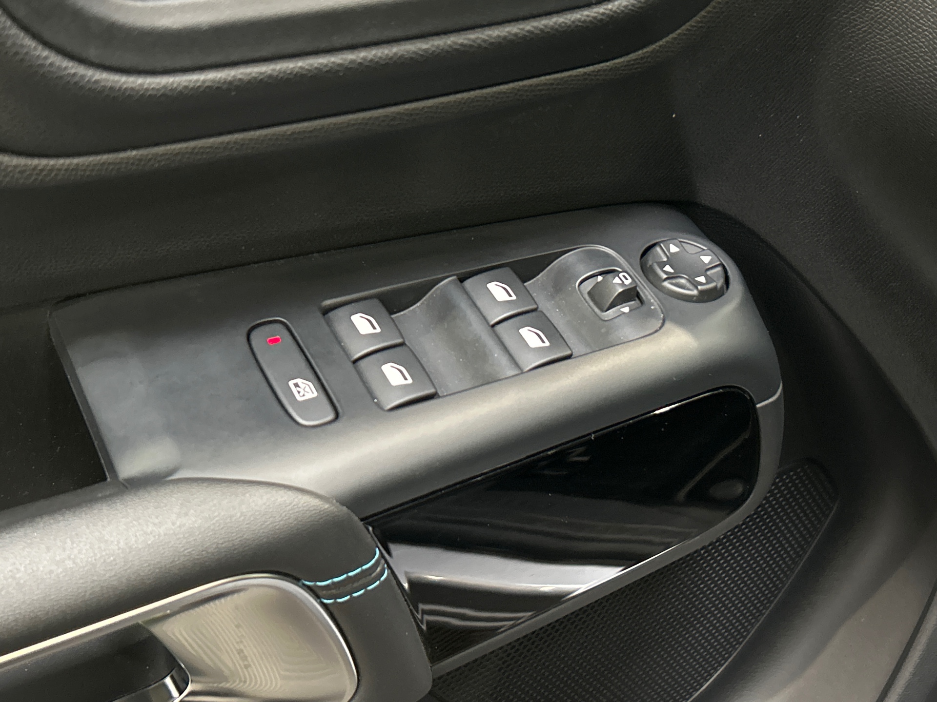 Photo 33 du véhicule CITROEN C5 AIRCROSS