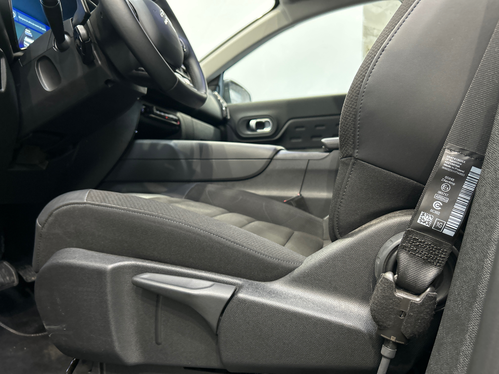 Photo 35 du véhicule CITROEN C5 AIRCROSS