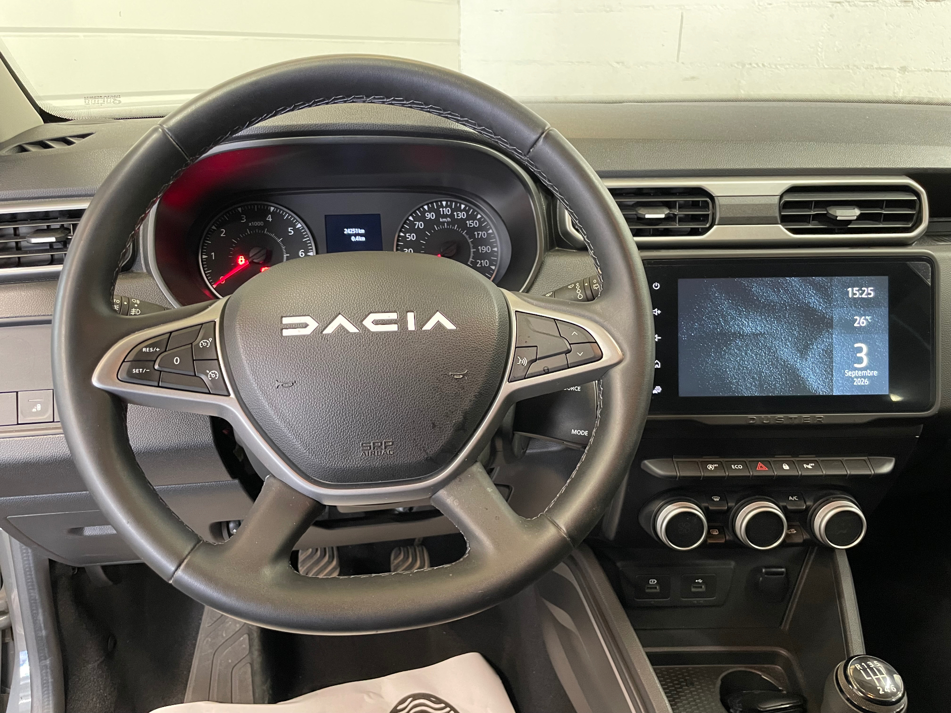 Photo 14 du véhicule DACIA DUSTER