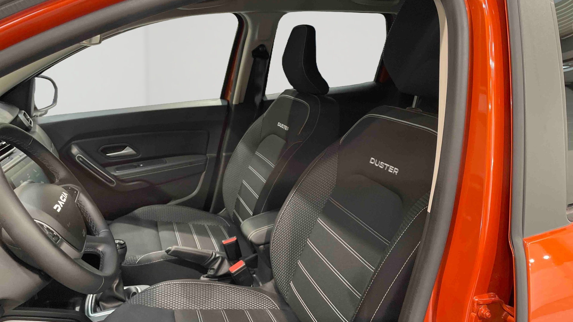 Photo 10 du véhicule DACIA DUSTER