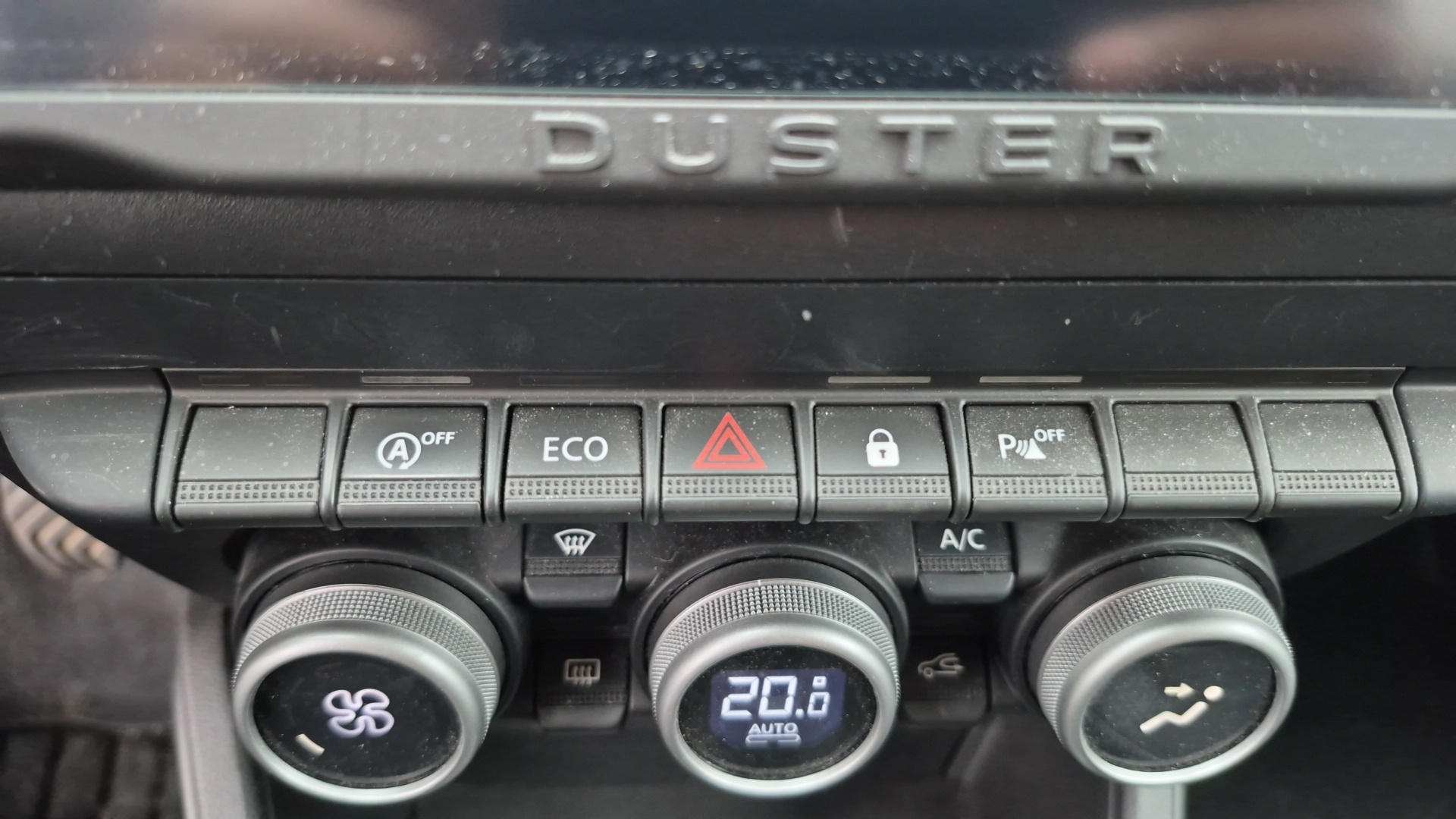 Photo 17 du véhicule DACIA DUSTER