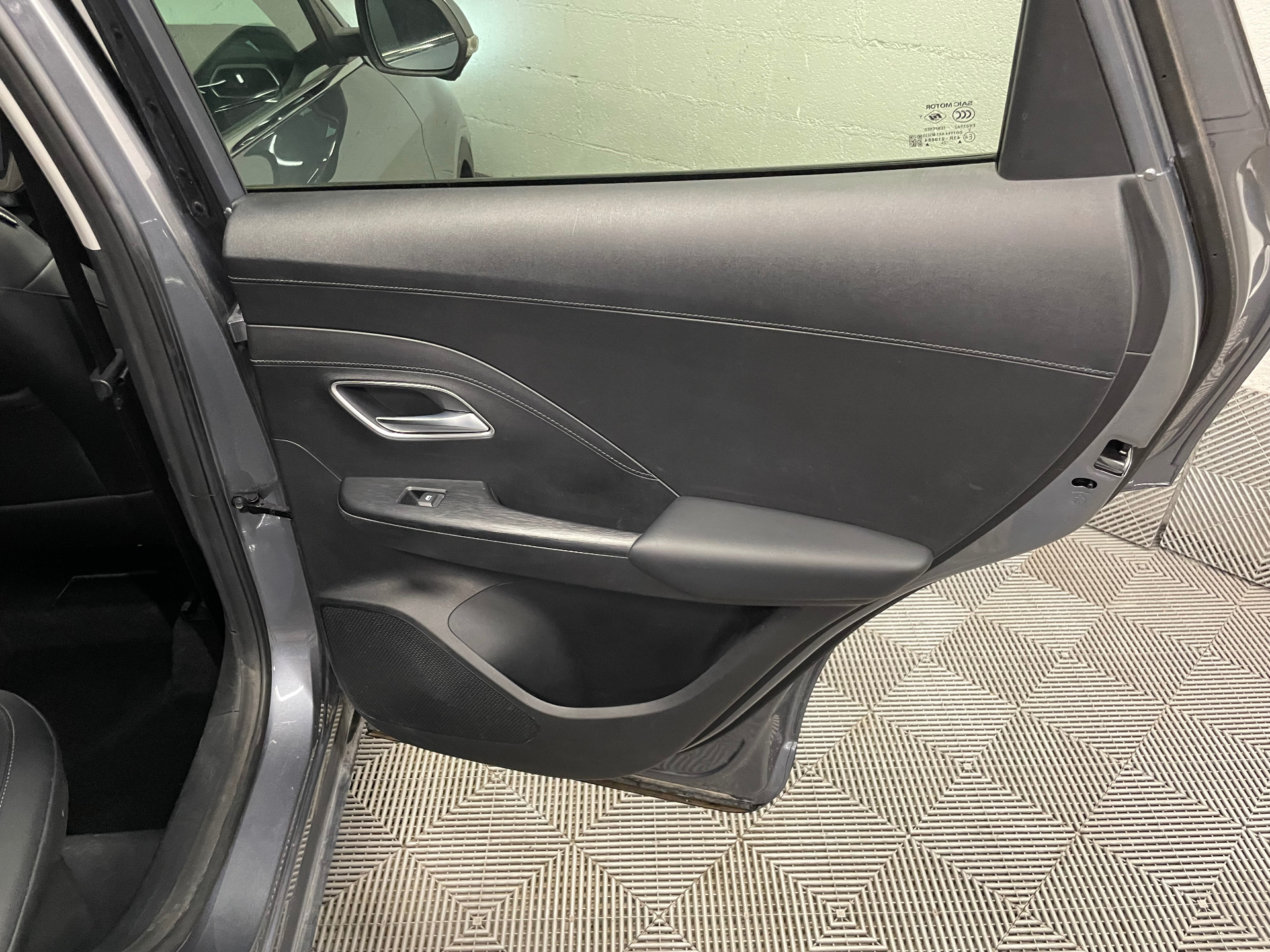 Photo 31 du véhicule MG ZS