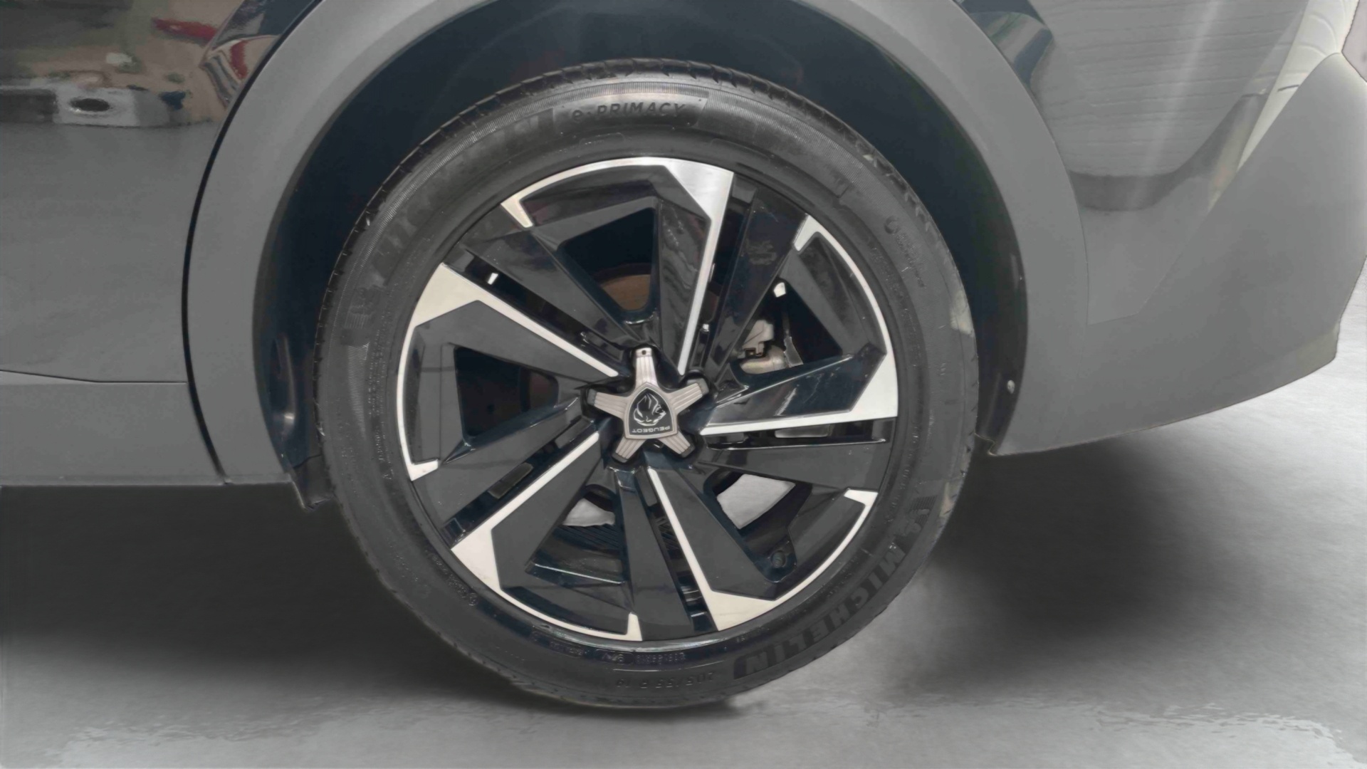 Photo 20 du véhicule PEUGEOT 408