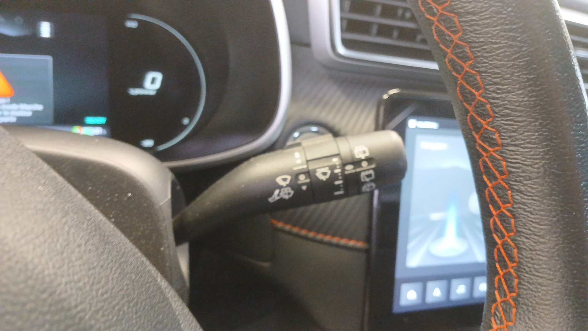 Photo 14 du véhicule MG ZS ELECTRIQUE