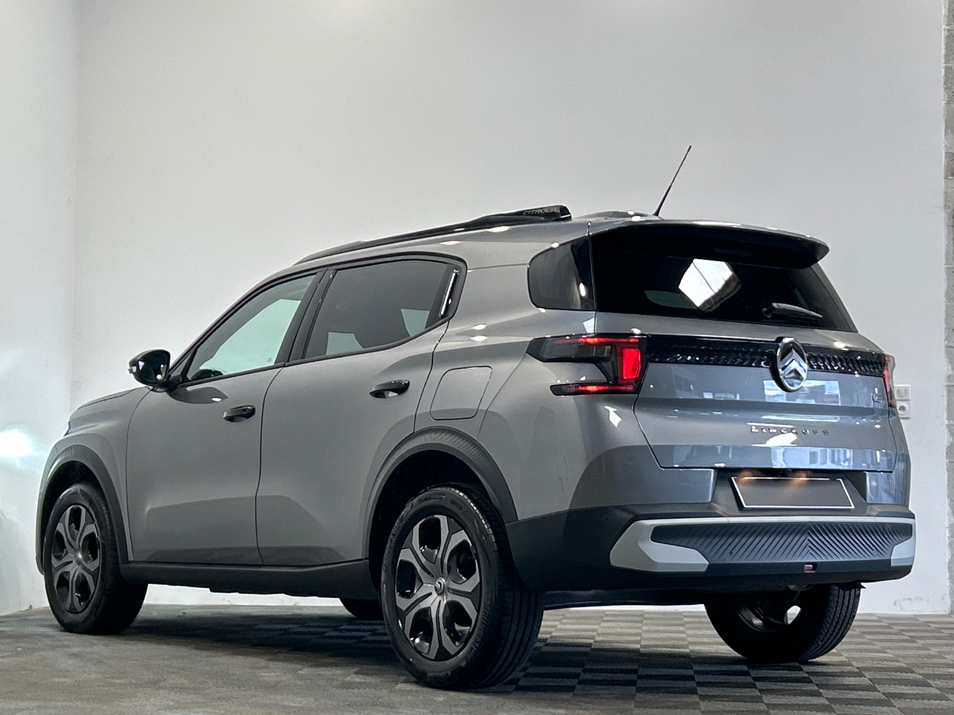 Photo 4 du véhicule CITROEN C3 AIRCROSS