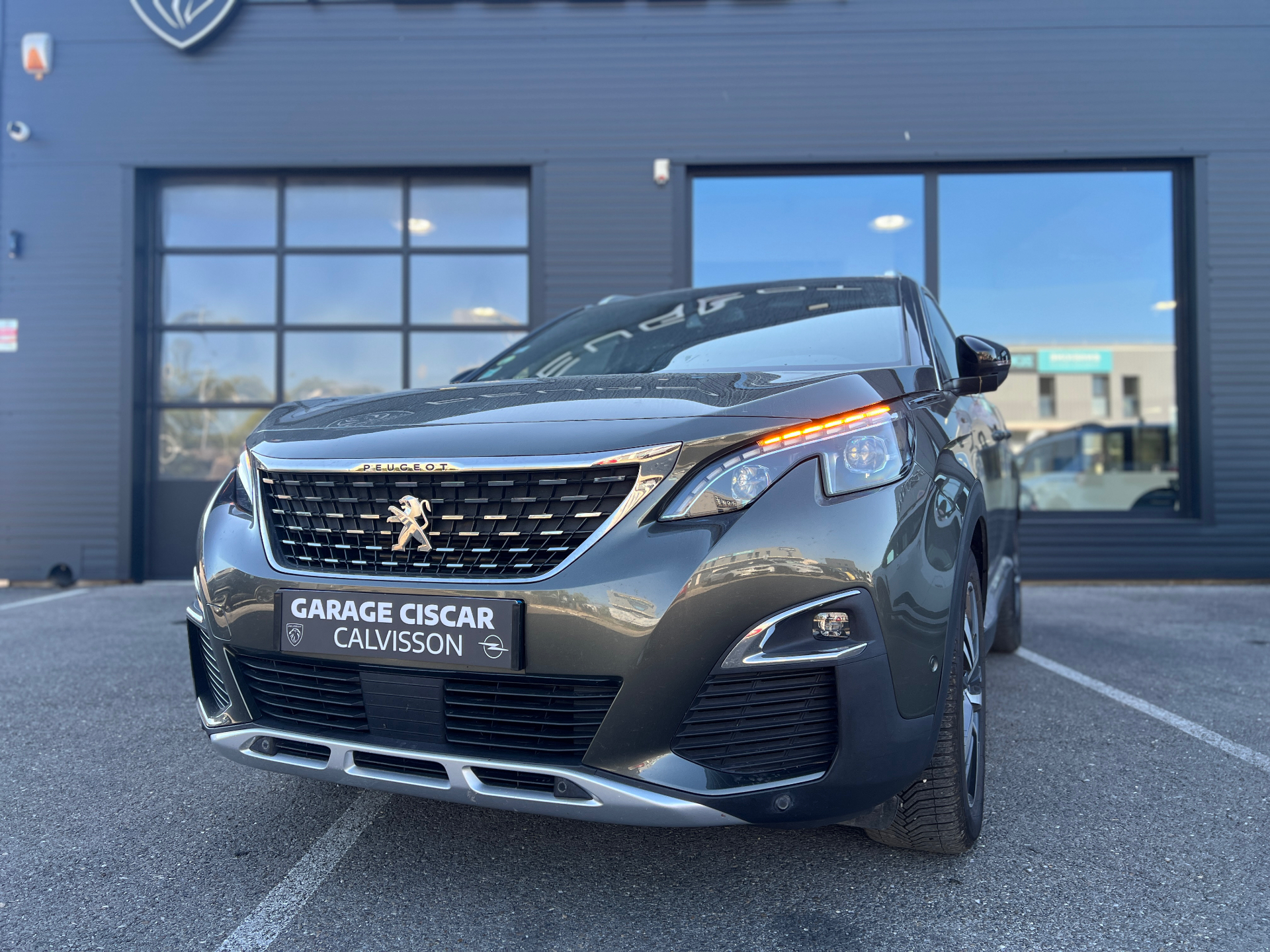 PEUGEOT 3008 2020 — photo 2