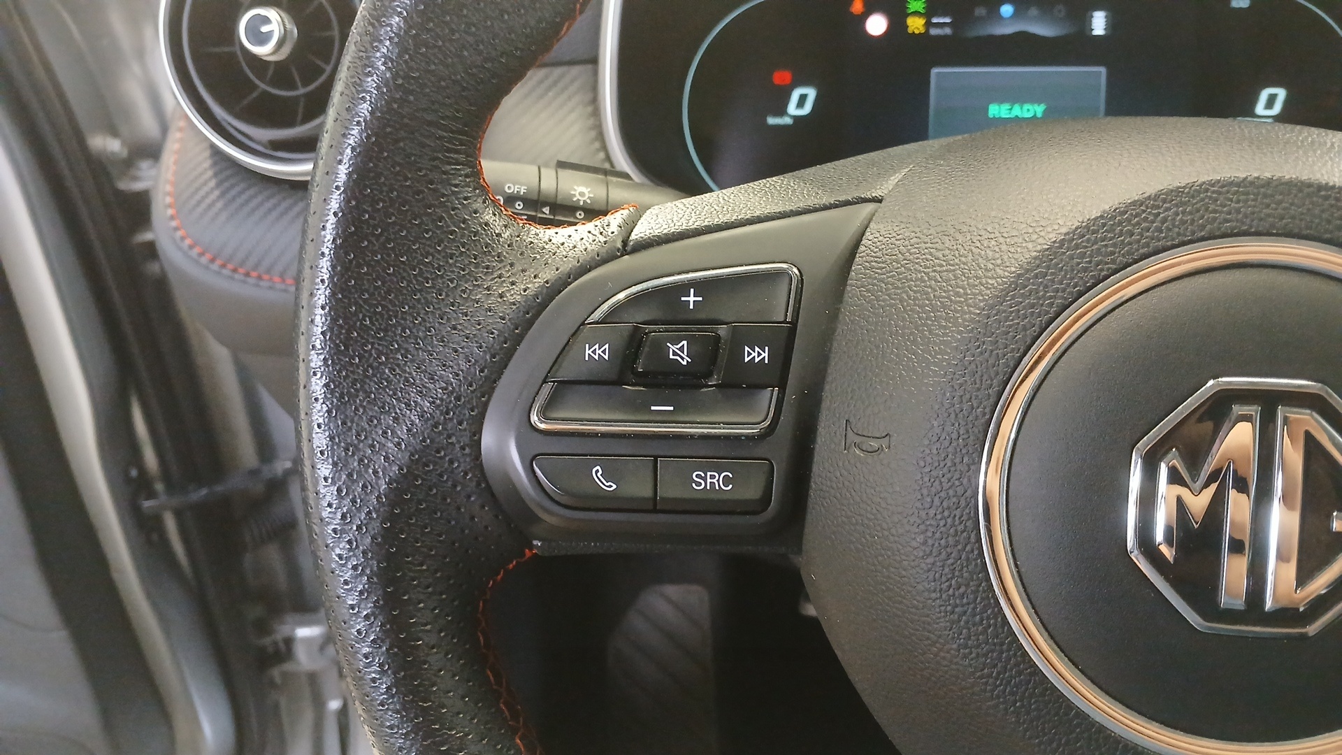 Photo 13 du véhicule MG ZS ELECTRIQUE
