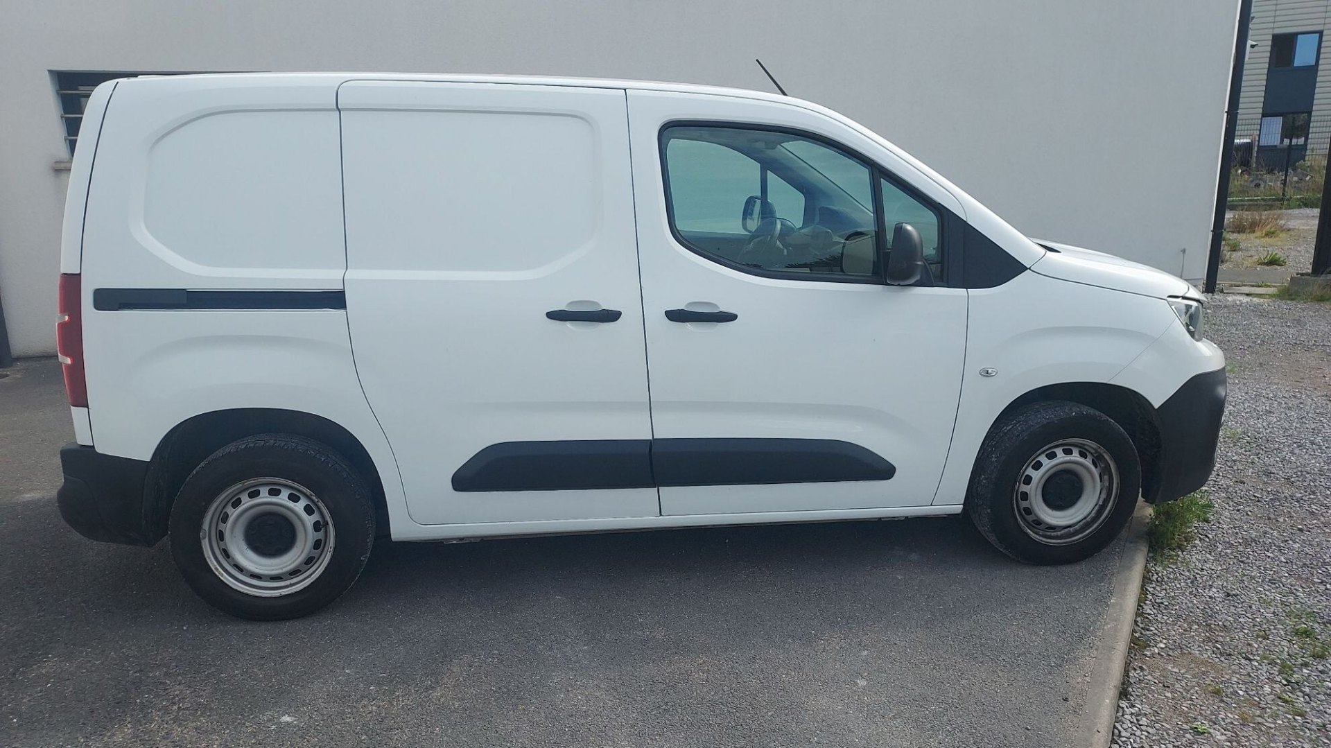 PEUGEOT PARTNER FOURGON STANDARD 650 KG BLUEHDI 100 S&S BVM5 PRO, photo 3