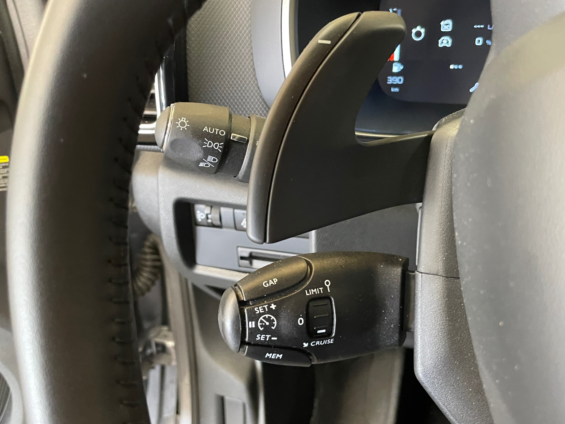 Photo 15 du véhicule CITROEN C5 AIRCROSS