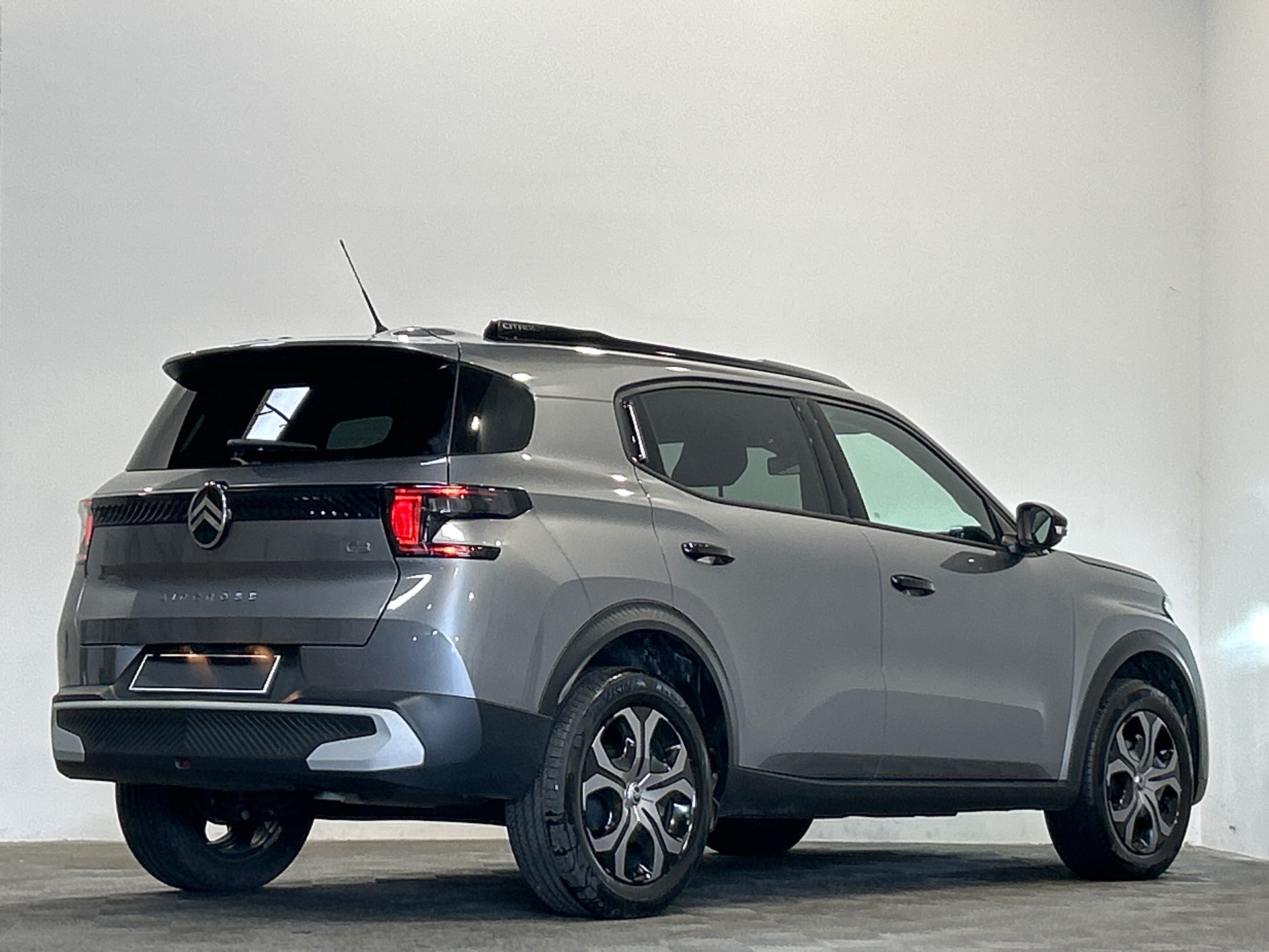 Photo 3 du véhicule CITROEN C3 AIRCROSS