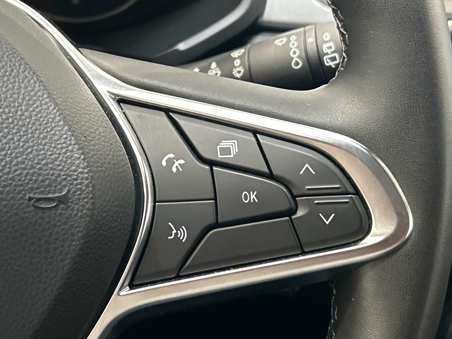 Photo 24 du véhicule RENAULT CAPTUR
