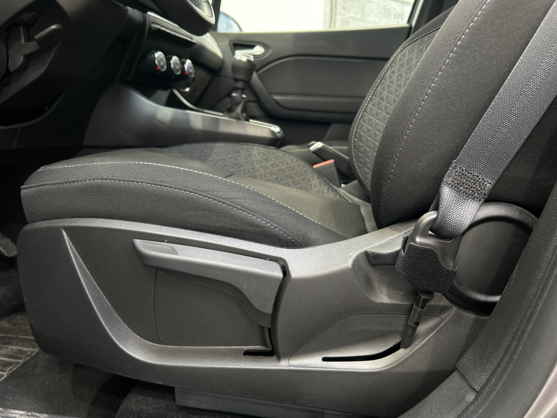 Photo 33 du véhicule RENAULT CAPTUR