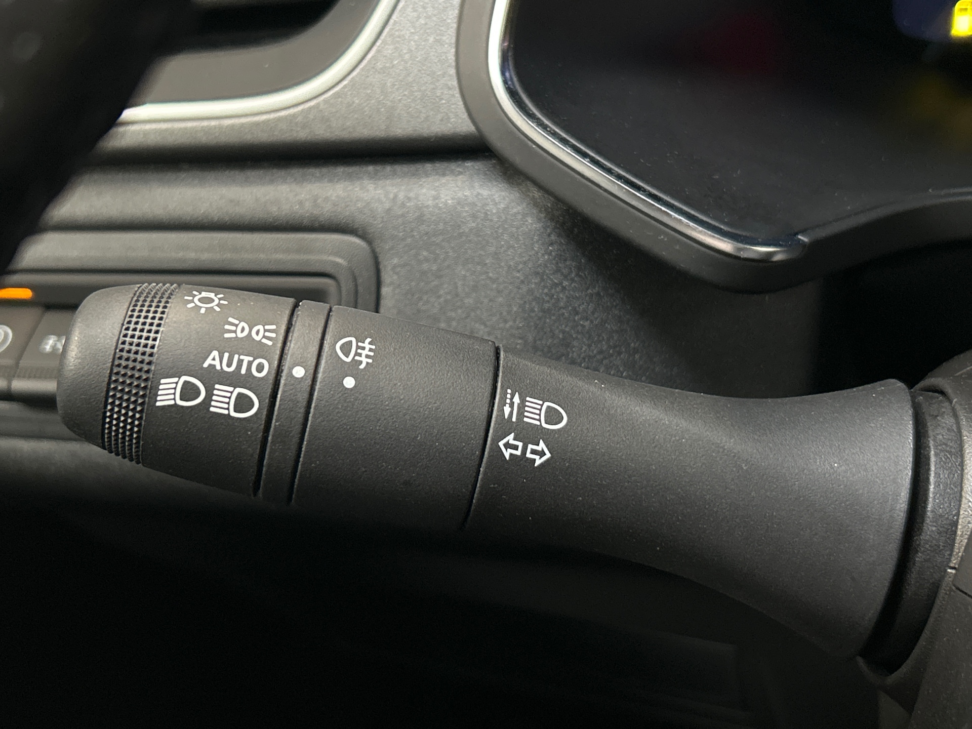 Photo 26 du véhicule RENAULT CAPTUR