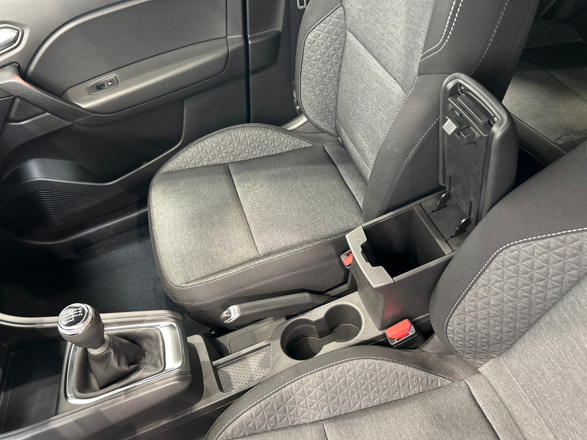 Photo 18 du véhicule RENAULT CAPTUR